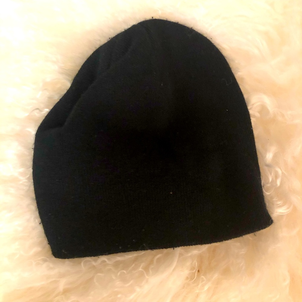 VGC Uniqlo unisex winter hat universal size!